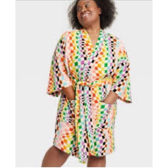 Target Pride Bathrobe Alice Butts Unisex Checker Rainbow NWT - Picture 2 of 5